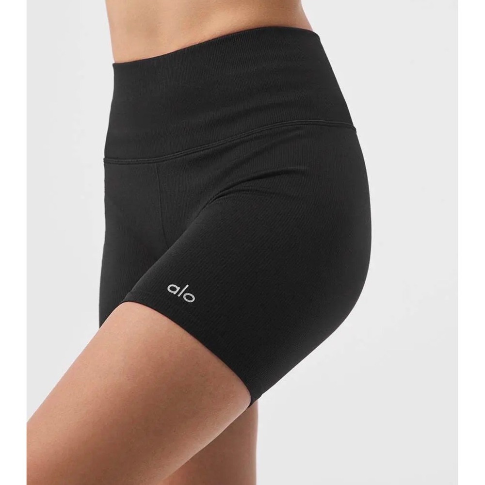 Alo Yoga Women Black Ribbed High Waisted Biker Shorts Size Small